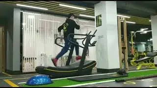 Non-Motorized Curved Treadmill#fitnessequipment #fitness #motivation 