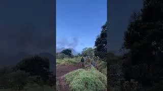 PUNCAK RAJAWALI DARI POS 2