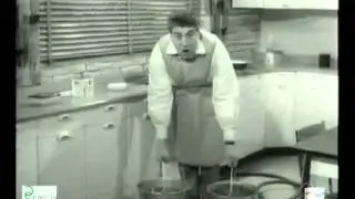 Carosello - Moplen - Quando la moglie non c'è - secchi