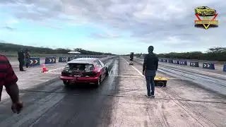 Valvoline Drag Rivals Setting up 