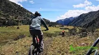 sky to jungle scenic bike tour Peru 🇵🇪