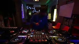 4 CDJs and the V9 mixer every beat is a step deeper into the techno narrative. #cdj3000 #music c