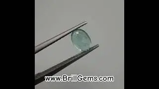 A Closer Look at a Stunning 0.60ct Natural Emerald #Emerald #NaturalGem #NaturalEmerald #Gemstone