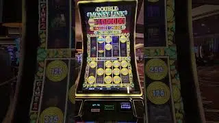First Time Playing Double Money Link #slot #casino #slotscasinogames