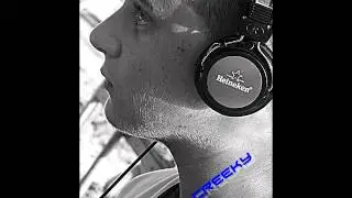 The Price of Freedom-Final fantasy VII crisis core theme (Alex Zambelli techno remix)
