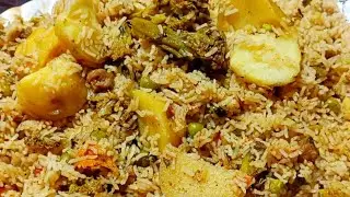 Khushbudar Aalu Matar Pulao Recipe | Easy Matar Pulao Recipe  Must Try This Recipe with white Pulao