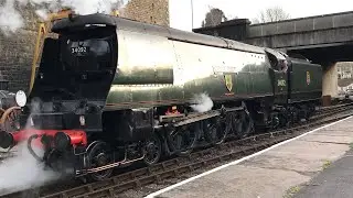 Trains at bury Bolton street