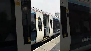 Chiltern railway class 168 doors closing