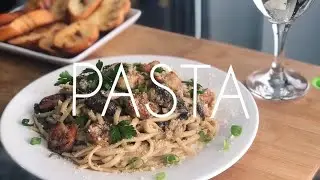 PASTA 🍝  EN SALSA DE VINO BLANCO CON   CAMARONES 🦐 Y CHAMPIÑONES FÁCILES Y RÁPIDO