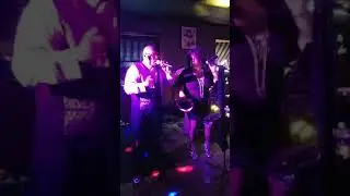 Clyde Cross. Uptown Funk