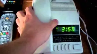 Vintage 1992 AT&T CRT 330 Corded Telephone AM/FM Radio