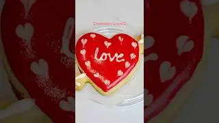 #украшениепеченья #валентин #деньсвятоговалентина #печенье #украшениесахарногопеченья #шорты #сер...