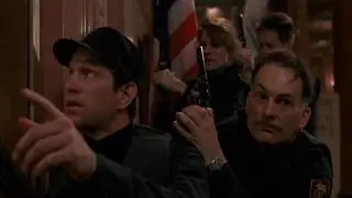 Hannibal manages to successfully escapes from the surveillance of the police