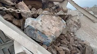 “PLAYING WITH GIANT ROCKS: A GIANT IN ACTION - POWERFUL CRUSHING PROCESS!” 