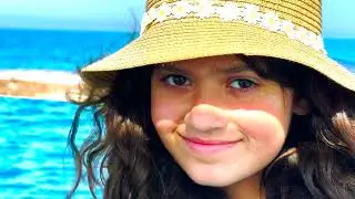 FLO & JOE ON THE GO - Episode 2: Boat Ride to Scala dei Turchi