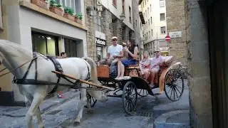 Floransa dan ilginç görüntüler #travel #italy#smartphone #firenze#citynews #italia#motorcycle