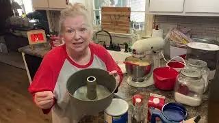 Grandma&rsquo;s Pound Cake