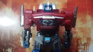 Review ko baiwei Transformers one optimus prime studio series 112