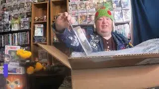 How Many Different Types of Autographed Action Figures can Highspots put in one box?