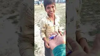 Happiness hand reaction ☺️☺️☺️#shorts #handsreaction #youtubeshorts #reels #tiktok #reaction #cute