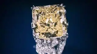 A majestic @chaumetofficial 10 carats yellow diamond surrounded by finely . #Chaumet