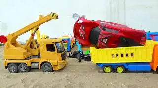 Police car,JCB Excavator, Construction Vehicles catch thief -Toy for kids