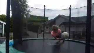 Trampoline fotball