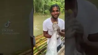 JAMAICAN 🇯🇲 LIMESTONE FOOT MASSAGE #shorts #jamaica