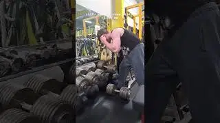 I found heavier dumbells 150lb Dumbell rows for a double #muscle #powerlifting #gym #strong #777