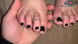 Ellee C’s Black Sparkle Polished Toes 1/4/21