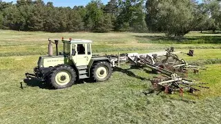 MB trac 1500 mit ein CLAAS LINER 3500 Schwader / Gras schwaden 2024 / 4K