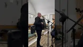 Fr. Adi Moruz  la slujba de inmormintare a Bunicii Sr. Aneta Pascu