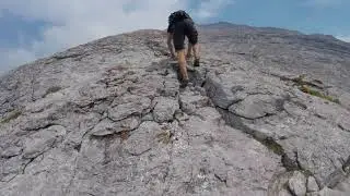Hiking Dragons Back on the way to Mount Rundle summit