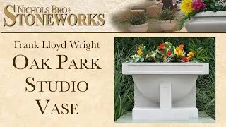 OAK PARK STUDIO VASE dise&ntilde;ado por Frank Lloyd Wright y hecho por Nichols Bros. Stoneworks
