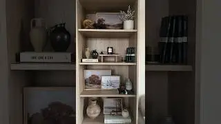 All the autumn vibes 🍂 #home #interior #interiordesign #styling #autumn #shelfie #shelfstyling