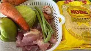 WHO WANTS PANCIT FOR LUNCH?