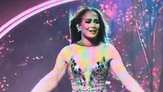 Jennifer Lopez concert performing dance again performance live on stage 