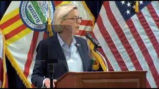 Mayor Jane Castor sworn into office