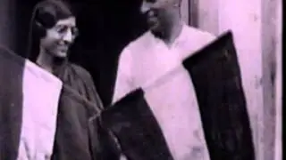 rare clip of kamla nehru in bombay flag ceremony with pt jawaharlal nehru