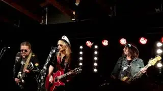 Michael Monroe, Sami Yaffa & Linde Lindstr&ouml;m - Haistakaa paska koko valtiovalta @ Tampere 19.8.2021