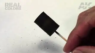 REAL COLORS: RESISTANCE TEST  Applying the chipping fluid || ENG