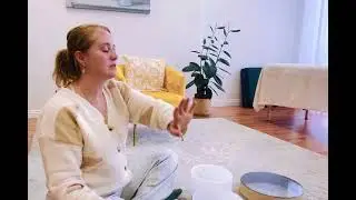 Postpartum Healing Meditation by Mindy Kaya -Therapist, Coach, Energy Healer #postpartum #parenting