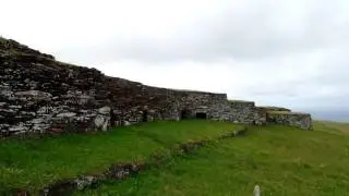 Orongo Ceremonial Houses, Rapa Nui: Retracing Routledge