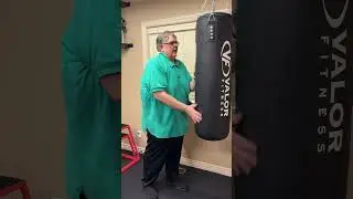 Can a blind man punch a heavy bag? #blindness #empoweringtheblind ￼
