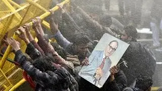 Police Uses Water Canon On Students During Protest | Dalit Student Suicide Case