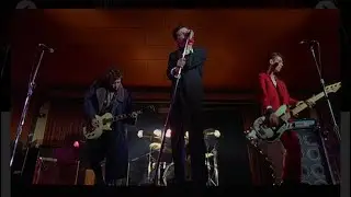 THE LOOTERS Join The Professionals 1982