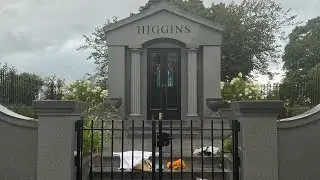 I visited Juice WRLD&rsquo;s grave. RIP Jarad Anthony Higgins. You were the GOAT