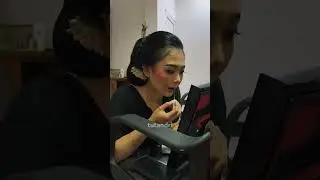 Sinden Winong Saat Persiapan Wayangan di Banyumanik Semarang #kicahyokuntadi #sindenwinong