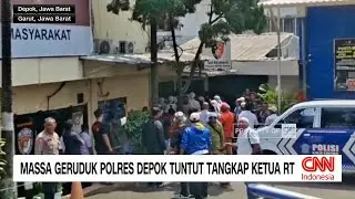 Kantor Polres Metro Depok Digerebek Massa