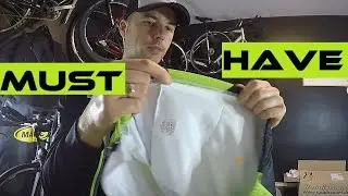 What Top Features Should A Winter Cycling Jacket Have? Review + Tips.